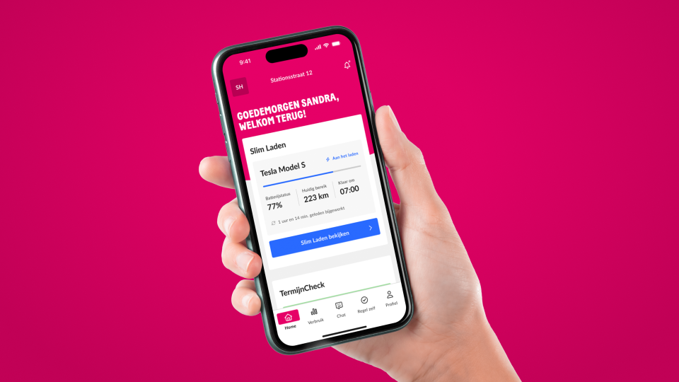 Voorbeeld Slim Laden App getoond op telefoon