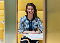 portretfoto Kirstin Simons