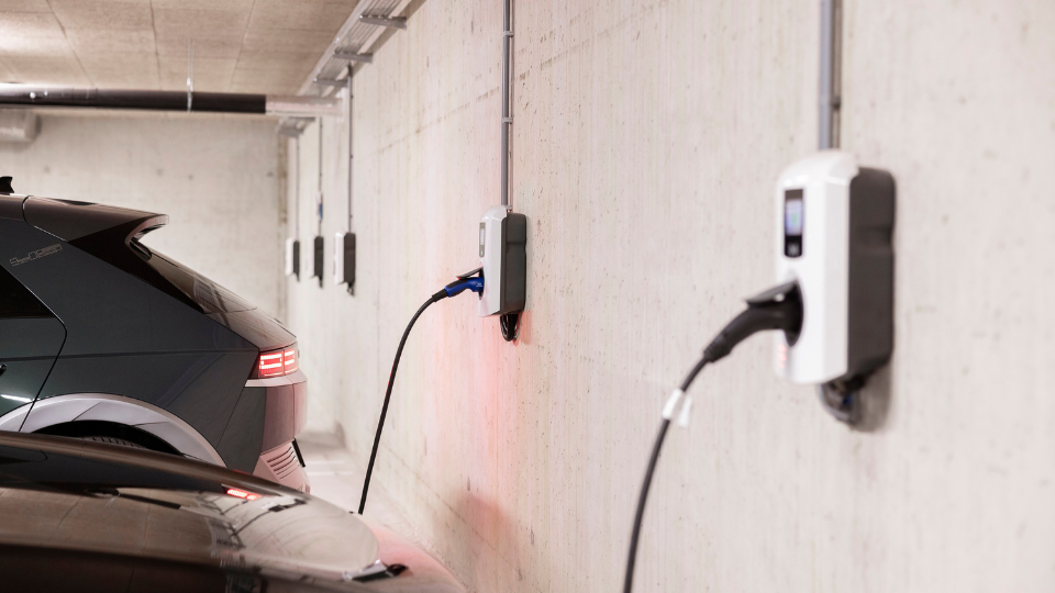 Laadpunten, auto laad op.