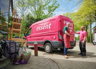 essent medewerkers bij essent busje