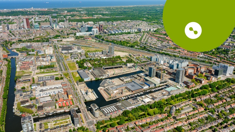 Een luchtfoto van een stad