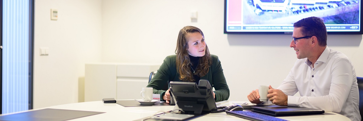 Energieadviseur op kantoor